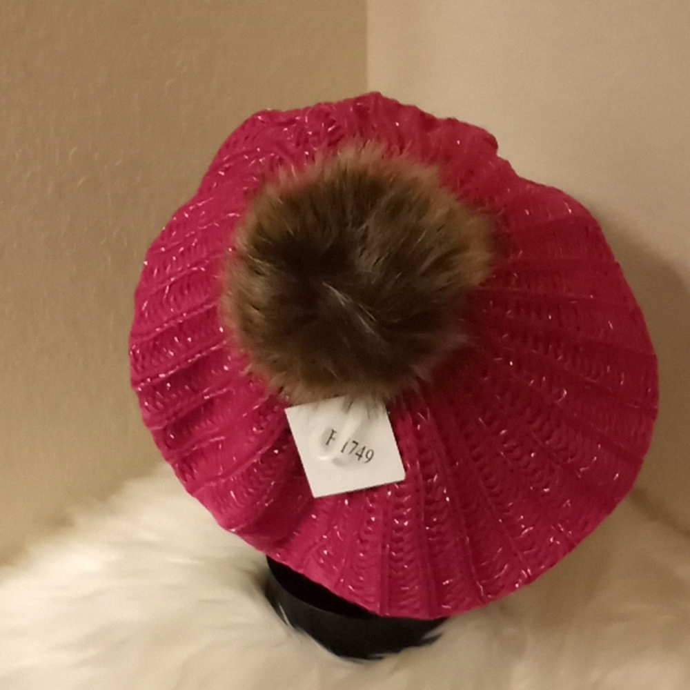 Hot Pink Cable Knit Beret with Faux Fur Pompom